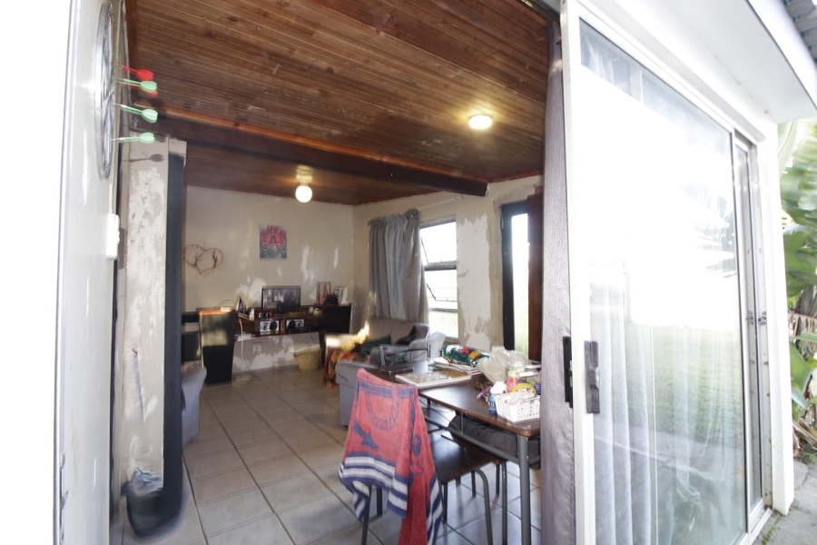 2 Bedroom Property for Sale in Paradise Beach Eastern Cape